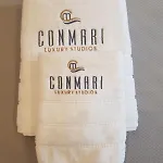 Conmari Luxury מלון דירות נידרי
