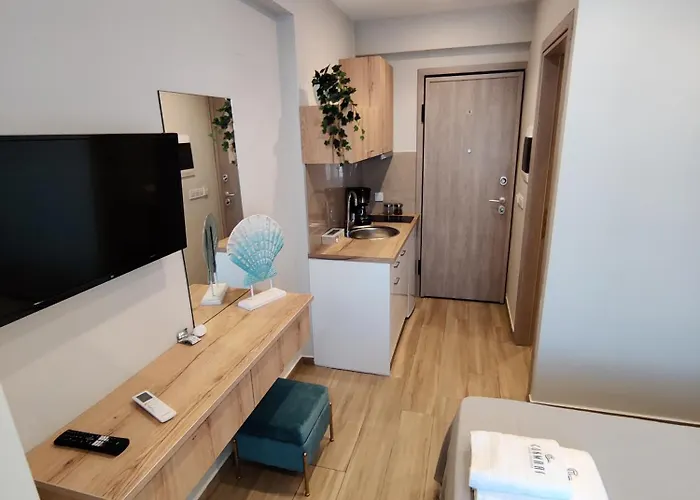 Conmari Luxury 3* Nydri (Lefkada)